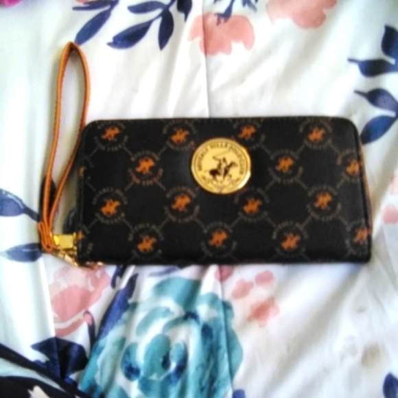 Wallet - Picture 1 of 3